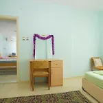 Pensión Nese 2*