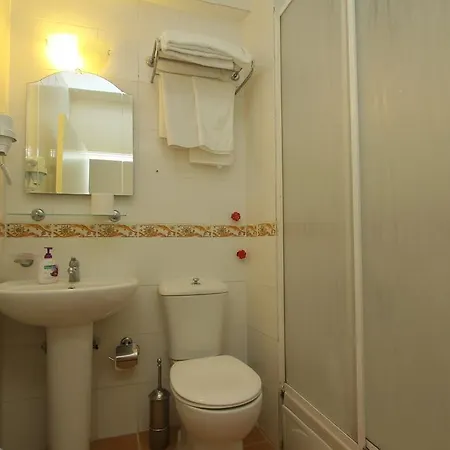 尼斯旅馆 Çeşme