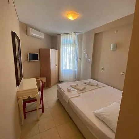 尼斯旅馆 Çeşme