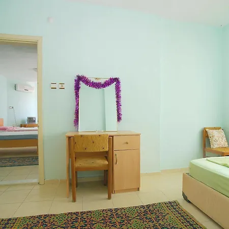 بيت ضيافة Nese Otel 3*
